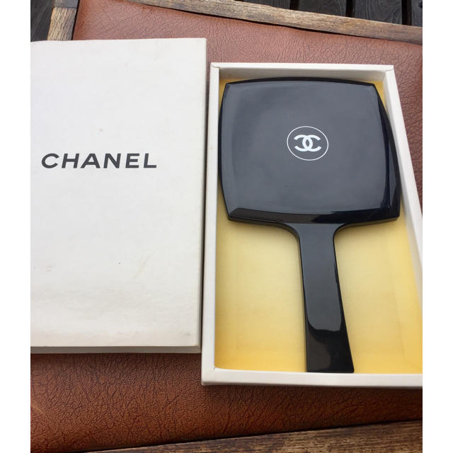 CHANEL(シャネル)の専用 シャネルハンドミラー 未使用  レディースのファッション小物(ミラー)の商品写真