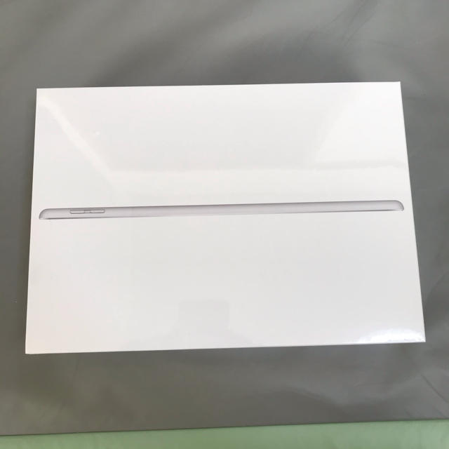 iPad MW782J/A シルバータブレット