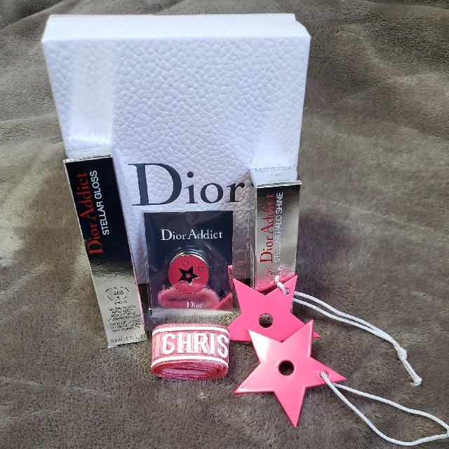 Dior　リップ　リップグロス　ギフト用BOXとリボンとノベルティディオール