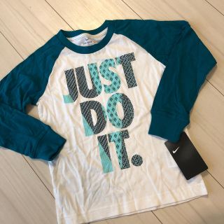 ナイキ(NIKE)のナイキ　ロンT 120cm  新品未使用(Tシャツ/カットソー)