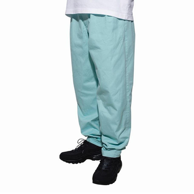 BEAMS(ビームス)のcavempt  WIDE CHINOS GREEN レディースのパンツ(カジュアルパンツ)の商品写真