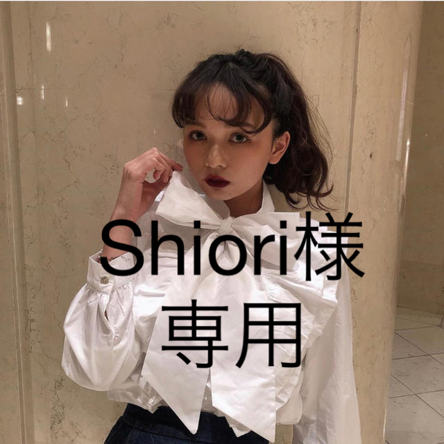 ZARA(ザラ)のmiro amurette リボン　ブラウス レディースのトップス(シャツ/ブラウス(長袖/七分))の商品写真