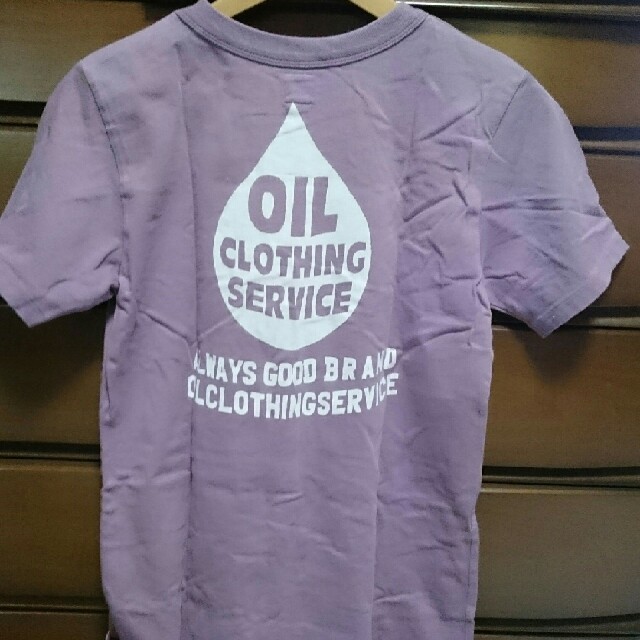 OIL(オイル)のオイルクロッシング メンズM 160 サイズ2 OIL CLOTHINGママ レディースのトップス(Tシャツ(半袖/袖なし))の商品写真