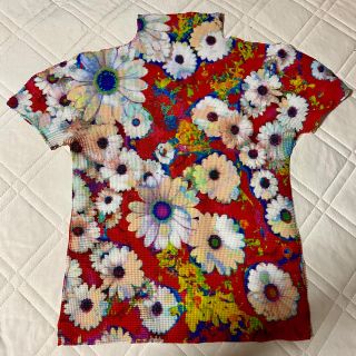 イッセイミヤケ 花柄 トップスの通販 22点 | ISSEY MIYAKEのレディース