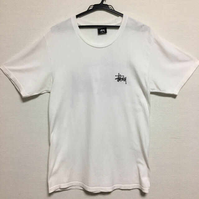 STUSSY(ステューシー)の即購入OK STUSSY ステューシー Tシャツ 定番　人気　白Tシャツ　ロゴ メンズのトップス(Tシャツ/カットソー(半袖/袖なし))の商品写真