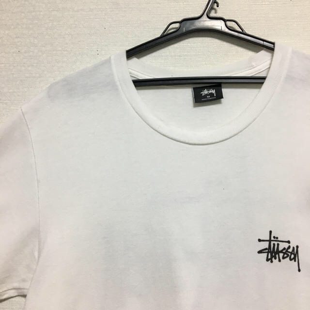 STUSSY(ステューシー)の即購入OK STUSSY ステューシー Tシャツ 定番　人気　白Tシャツ　ロゴ メンズのトップス(Tシャツ/カットソー(半袖/袖なし))の商品写真