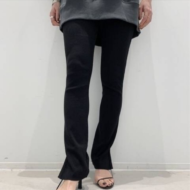 L'Appartement DEUXIEME CLASSE(アパルトモンドゥーズィエムクラス)の‘Appartement Rib Leggings レディースのレッグウェア(レギンス/スパッツ)の商品写真