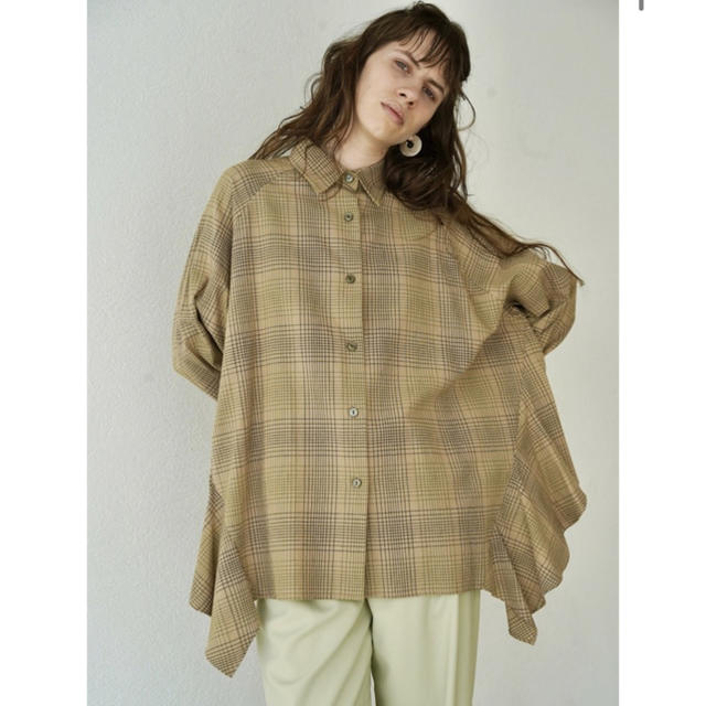 CLANE完売新品タグ付きBACK FLOWING FRILL SHIRT