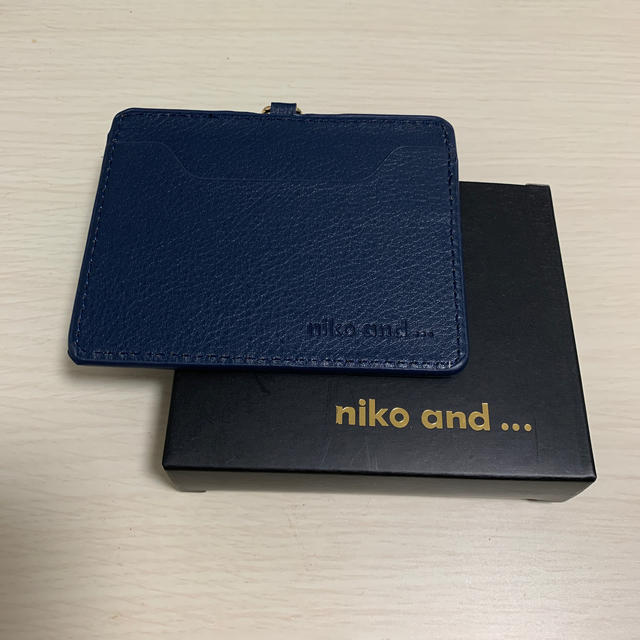 niko and...(ニコアンド)のniko and... / パスケース レディースのファッション小物(名刺入れ/定期入れ)の商品写真