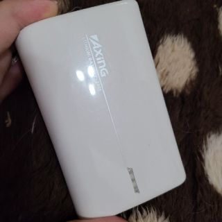 多摩電子 リチウムチャージャー 2500mAh（ホワイト）AxinG TPL65(バッテリー/充電器)