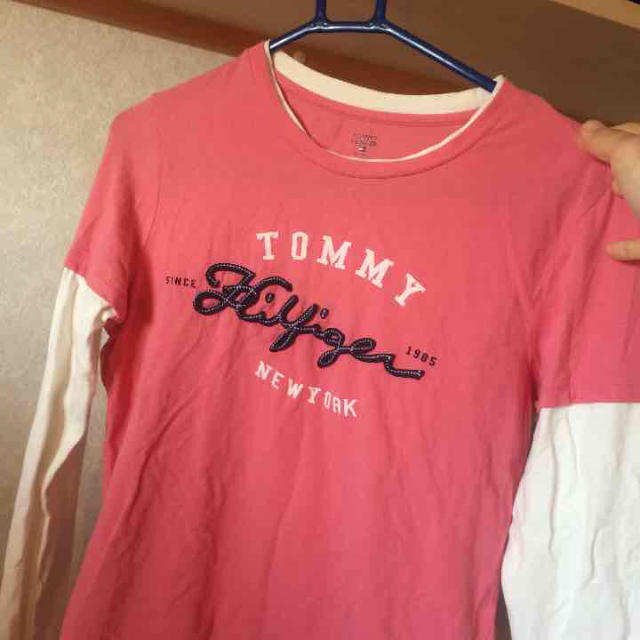 TOMMY HILFIGER(トミーヒルフィガー)のTommy Hilfiger トレーナー レディースのトップス(Tシャツ(長袖/七分))の商品写真