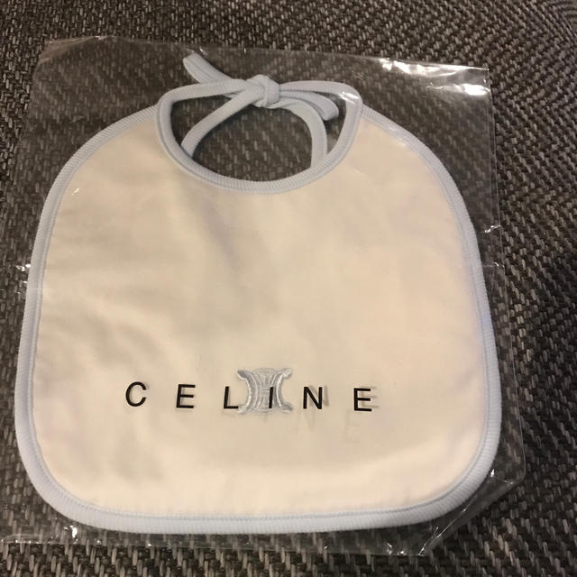 celine(セリーヌ)のセリーヌ　スタイ キッズ/ベビー/マタニティのこども用ファッション小物(ベビースタイ/よだれかけ)の商品写真