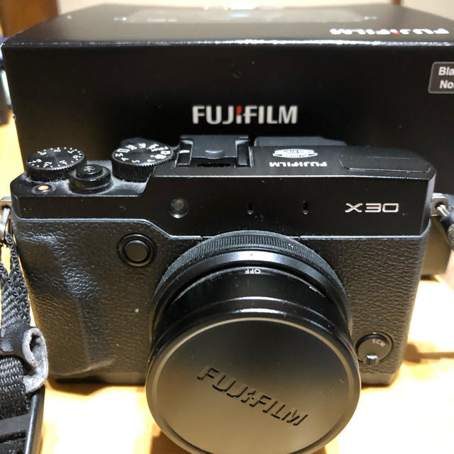 FujiFilm X30 フジフィルム　サムレスト付　良品