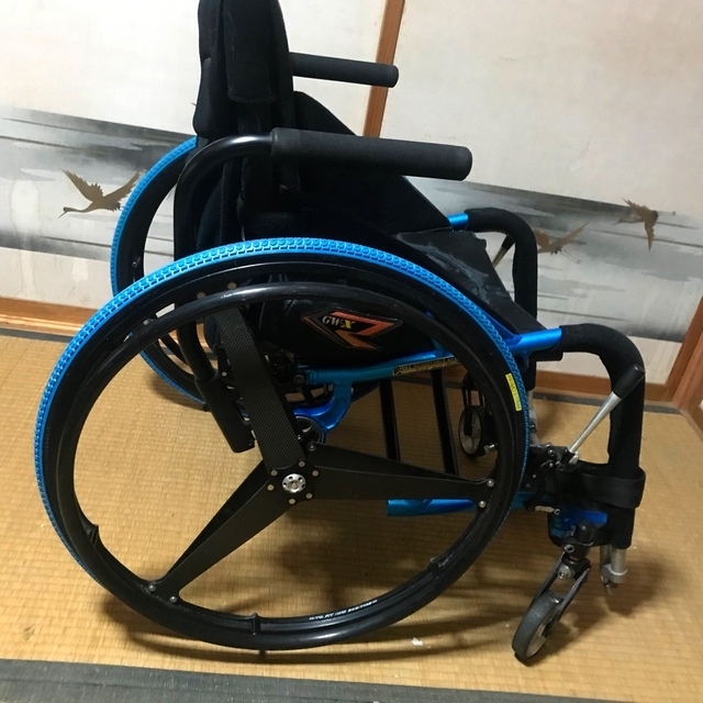 OX製 アームレスト　折りたたみ　軽量　車椅子 車いす 車イス 自走式