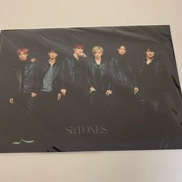 SixTONES クリアファイル エンタメ/ホビーのタレントグッズ(アイドルグッズ)の商品写真