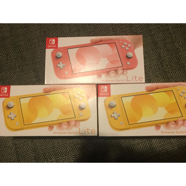 信頼 Nintendo Switch Lite イエロー ２台 コーラル１台 家庭用ゲーム機本体