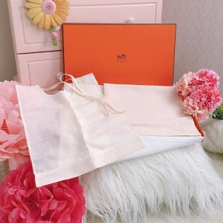 エルメス(Hermes)のHERMES  スタイ２枚セット　ピンク　タグ付き　未使用品　送料込み(ベビースタイ/よだれかけ)