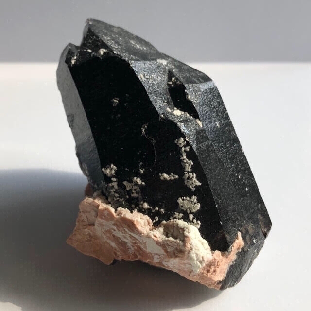 モリオン原石 約382g 天然黒水晶 自立ポイント 空間浄化 インテリア置物