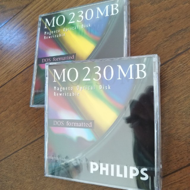 MO  230MB    PHILIPS　2枚 スマホ/家電/カメラのPC/タブレット(PC周辺機器)の商品写真