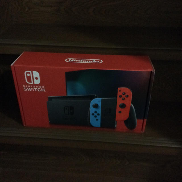 注目ブランド Switch Nintendo - 未開封新品 ネオンカラー Switch
