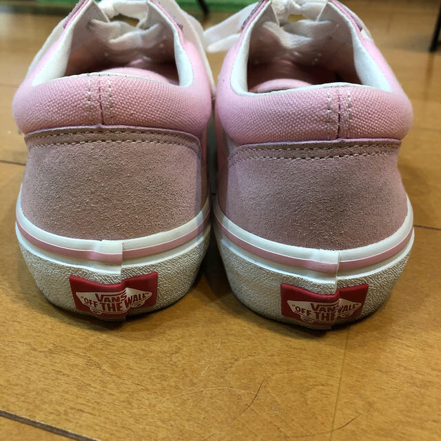VANS(ヴァンズ)のVANS オールドスクール ピンク　25.5cm メンズの靴/シューズ(スニーカー)の商品写真