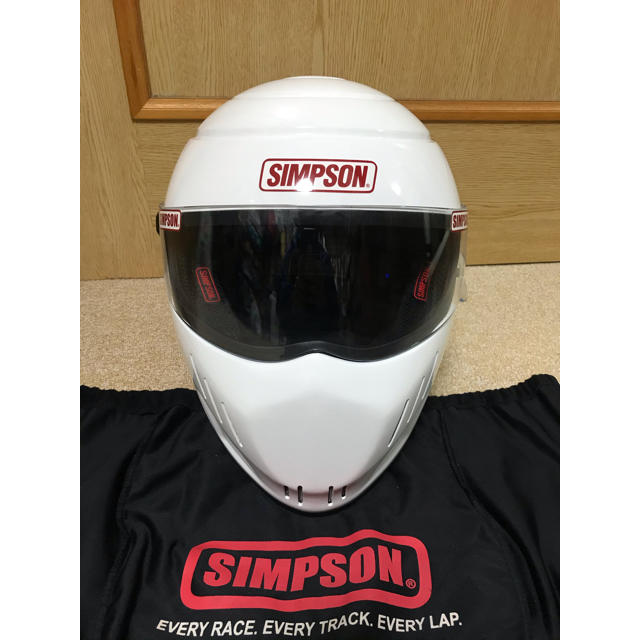 SIMPSON(シンプソン)の外観 美品 SIMPSON シンプソン rx10 ヘルメット 自動車/バイクのバイク(ヘルメット/シールド)の商品写真