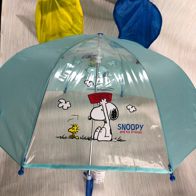 SNOOPY(スヌーピー)の早い者勝ち❗️ 新品　未使用　キャラクター　グラスファイバー骨　傘 キッズ/ベビー/マタニティのこども用ファッション小物(傘)の商品写真