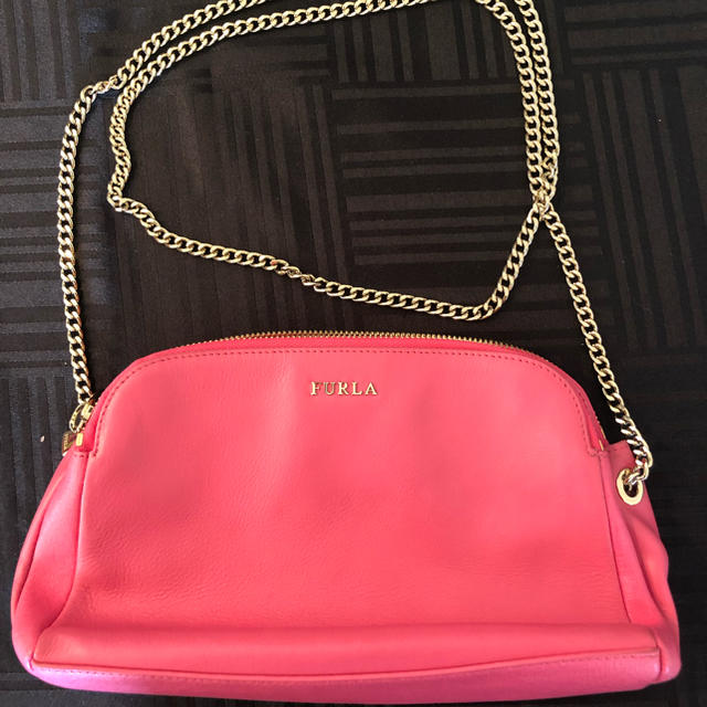 ショルダーバッグ FURLA フルーラ ピンク ショルダー  チェーン