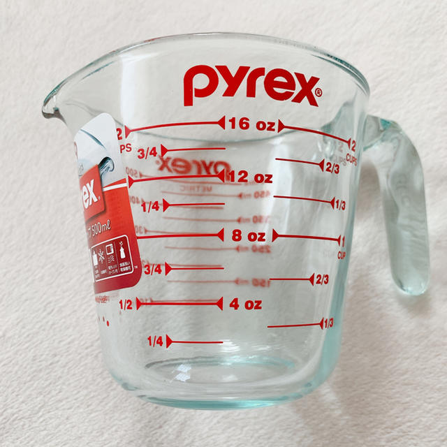 Pyrex(パイレックス)の新品未使用  パイレックス 耐熱ガラス　メジャーカップ　500ml 計量カップ  インテリア/住まい/日用品のキッチン/食器(調理道具/製菓道具)の商品写真