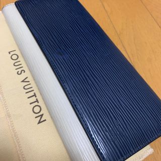 ルイヴィトン(LOUIS VUITTON)のLOUIS VUITTON エピ/長財布/ロングウォレット//レザー/ブルーと白(財布)