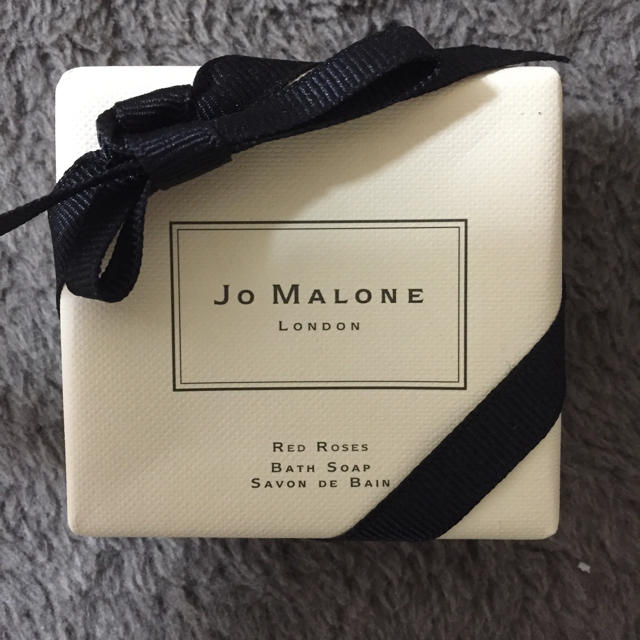 Jo Malone(ジョーマローン)のJO MALONE ソープ &おまけ コスメ/美容のボディケア(ボディソープ/石鹸)の商品写真