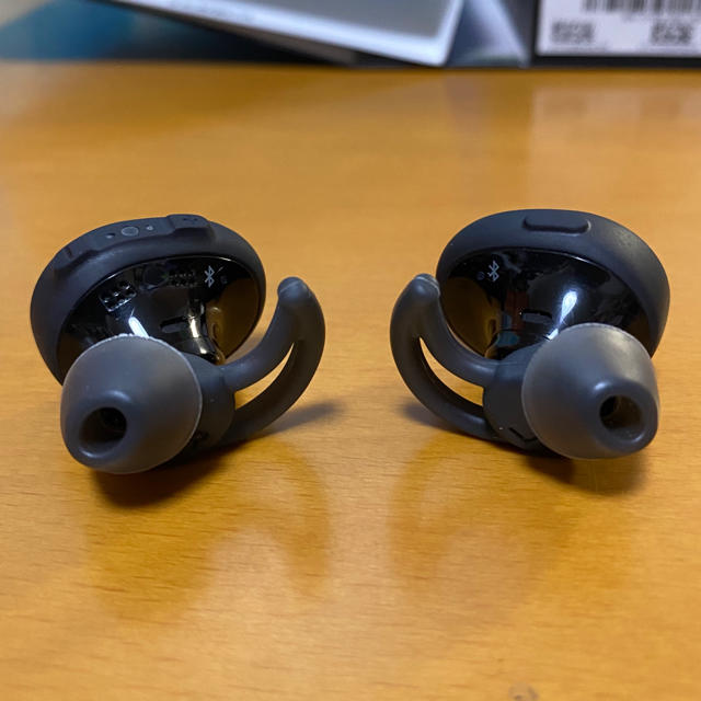 BOSE(ボーズ)の【中古】SoundSport Free WIRELESS HEADPHONES スマホ/家電/カメラのオーディオ機器(ヘッドフォン/イヤフォン)の商品写真