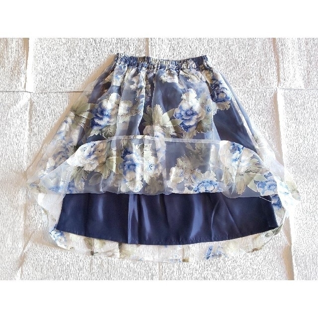 Ciaopanic(チャオパニック)のチャオパニック (未使用・薄地) ブルーローズ☆シフォン×フレア☆スカート M レディースのスカート(ひざ丈スカート)の商品写真