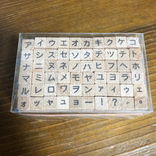 こどものかお　カタカナ　文字スタンプ インテリア/住まい/日用品の文房具(印鑑/スタンプ/朱肉)の商品写真