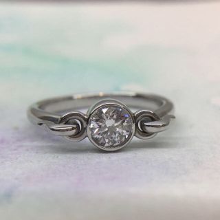 ティファニー(Tiffany & Co.)の最終値下 美品 ティファニー スワン 0.25ct ダイヤ リング レア物(リング(指輪))