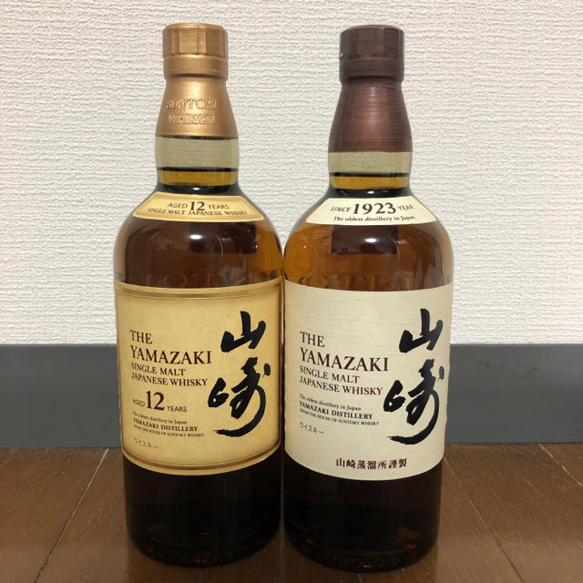 サントリー(サントリー)の山崎12年とノンエイジ 食品/飲料/酒の酒(ウイスキー)の商品写真