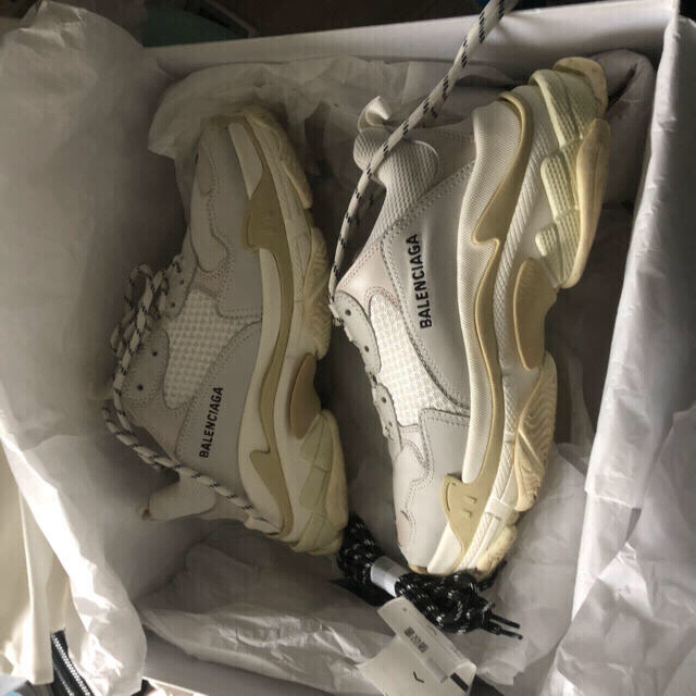 Balenciaga(バレンシアガ)のBALENCIAGA triple s 41 ブラン  メンズの靴/シューズ(スニーカー)の商品写真