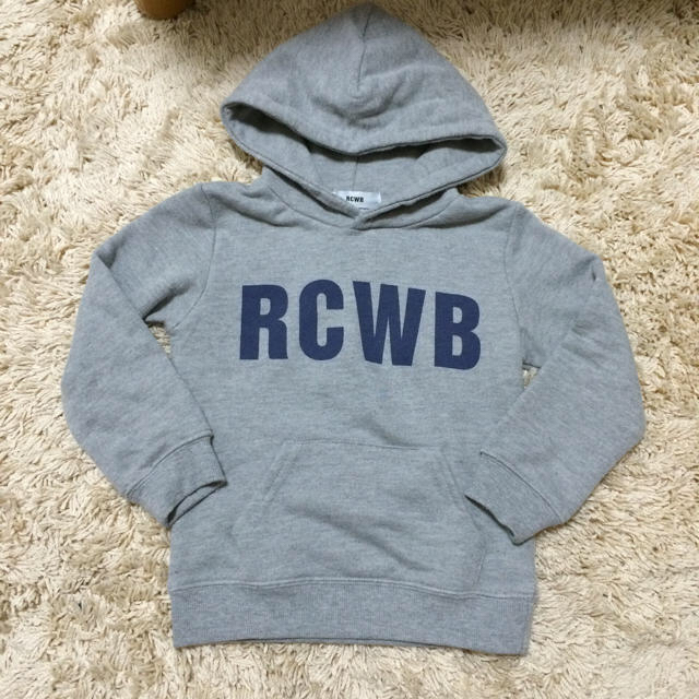 RODEO CROWNS(ロデオクラウンズ)のRCWBロゴパーカーM キッズ/ベビー/マタニティのキッズ服男の子用(90cm~)(Tシャツ/カットソー)の商品写真