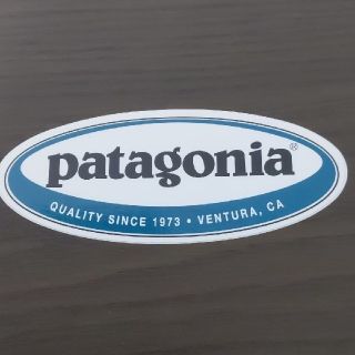 パタゴニア(patagonia)の「縦5.2cm横12.8cm」patagonia公式ステッカー(その他)