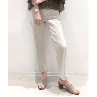 アパルトモンドゥーズィエムクラス(L'Appartement DEUXIEME CLASSE)のL'Appartement Linen Cropped パンツ (クロップドパンツ)