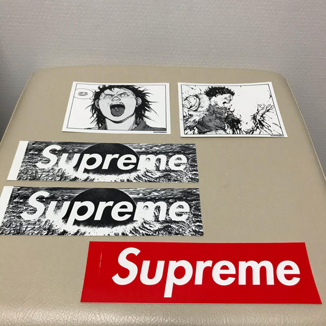 Supreme(シュプリーム)のサップ様専用　Supreme × AKIRA ステッカー4種 おまけ付き メンズのファッション小物(その他)の商品写真