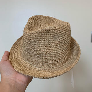 エイチアンドエム(H&M)の《70サイズ/美品》麦わら帽子 ストローハット 75サイズ 80サイズの方も(帽子)