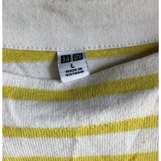 UNIQLO(ユニクロ)のユニクロ　黄色ボーダーボートネックT 長袖 レディースのトップス(Tシャツ(長袖/七分))の商品写真