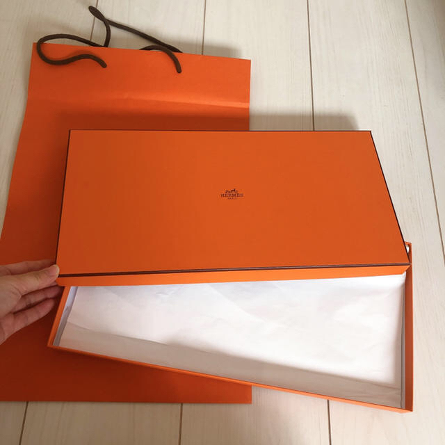 Hermes(エルメス)のエルメス HERMES ショッパー　ボックス　紙袋 レディースのバッグ(ショップ袋)の商品写真