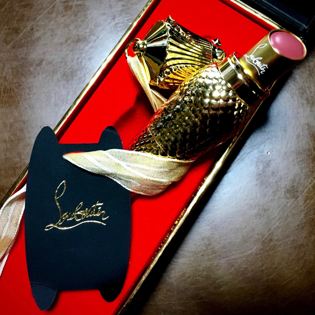 Christian Louboutin(クリスチャンルブタン)のChristian Louboutin シアーヴォワル新品未使用 コスメ/美容のベースメイク/化粧品(口紅)の商品写真