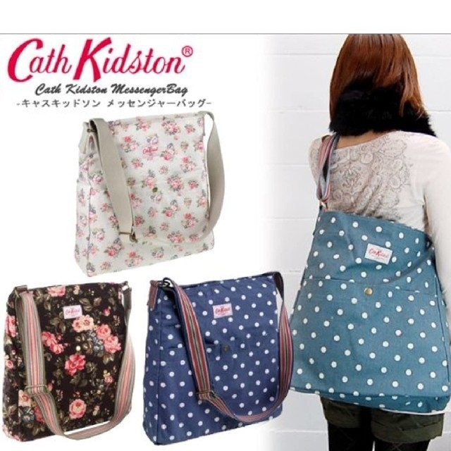 Cath Kidston(キャスキッドソン)のCath Kidston　斜めかけバッグ　ドット柄 レディースのバッグ(ショルダーバッグ)の商品写真