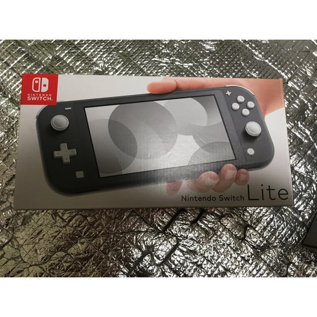 新品どうぶつの森　グレー　スイッチライト