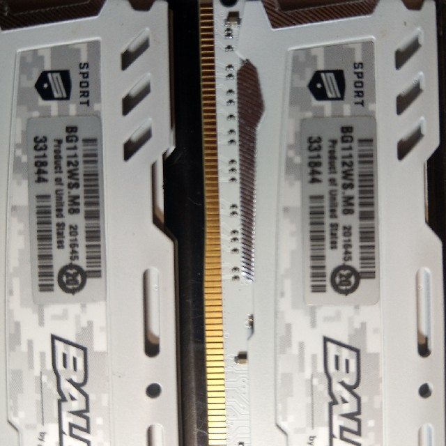 【中古】8GB×2  DDR4-2400MHz  BALLISTIX 【メモリ】 スマホ/家電/カメラのPC/タブレット(PCパーツ)の商品写真