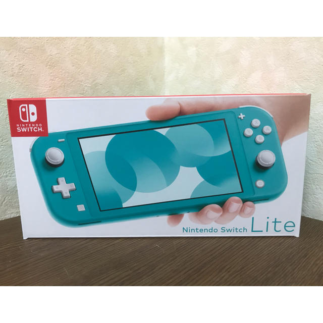 任天堂(ニンテンドウ)の「Nintendo Switch  Lite ターコイズ エンタメ/ホビーのゲームソフト/ゲーム機本体(家庭用ゲーム機本体)の商品写真