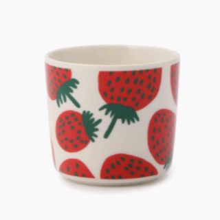 マリメッコ(marimekko)の♡専用♡ マリメッコ　ラテマグ　新品　マンシッカ(グラス/カップ)